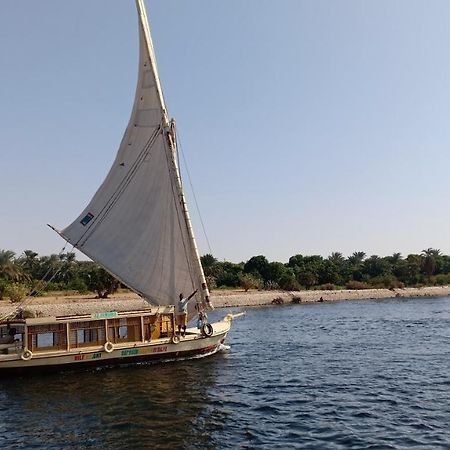 Отель Jj Jamaica Felucca Асуан Экстерьер фото